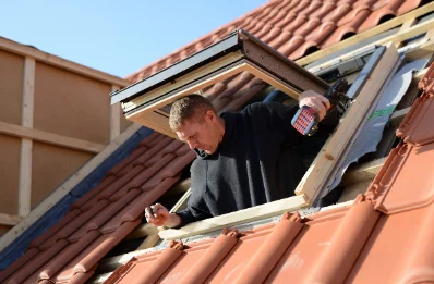 Pose de fenêtres de toit Velux à Bresilley